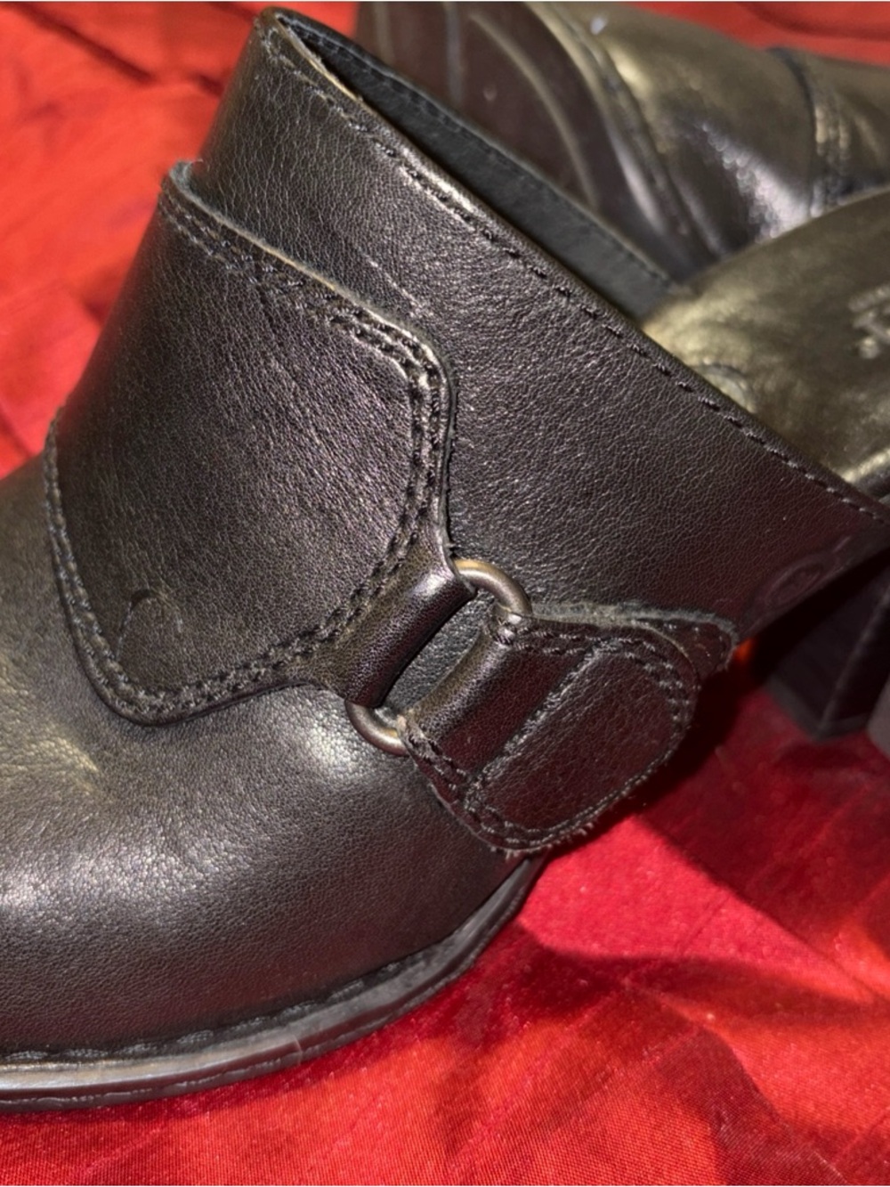 Born Black Leather Heeled Clog with Buckle Detail size 8 - Picture 2 of 7